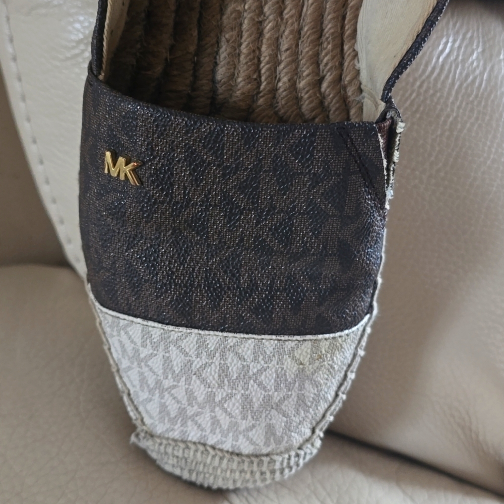 MICKEAL KORS logo Kendrick slip on